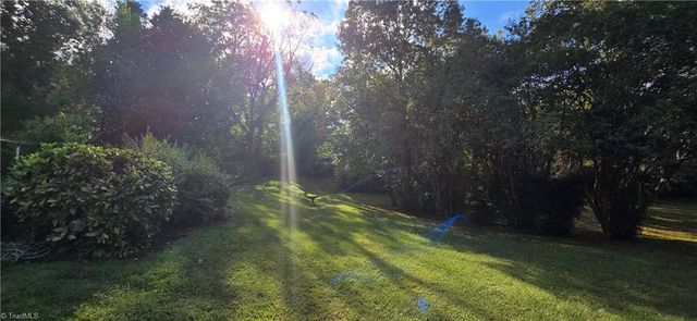 1224 Lamont Drive, Winston-salem, NC 27103