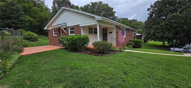 1224 Lamont Drive, Winston-salem, NC 27103