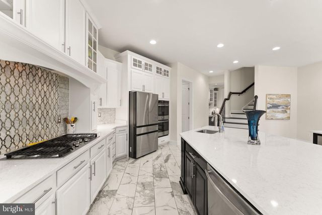 25873 CAMERON WALK PL, Aldie, VA 20105
