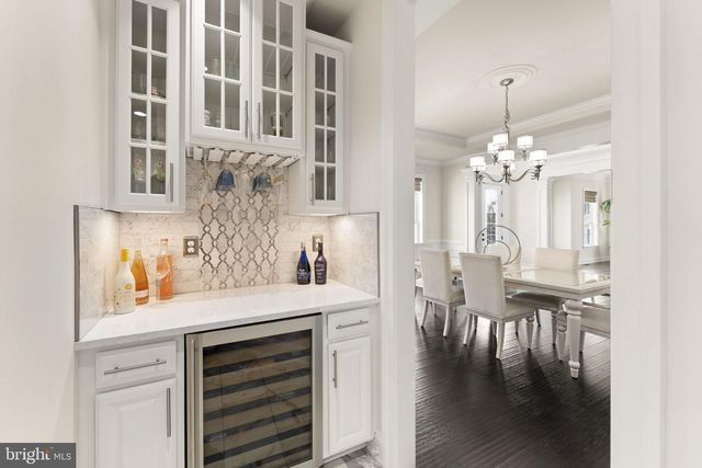 25873 CAMERON WALK PL, Aldie, VA 20105