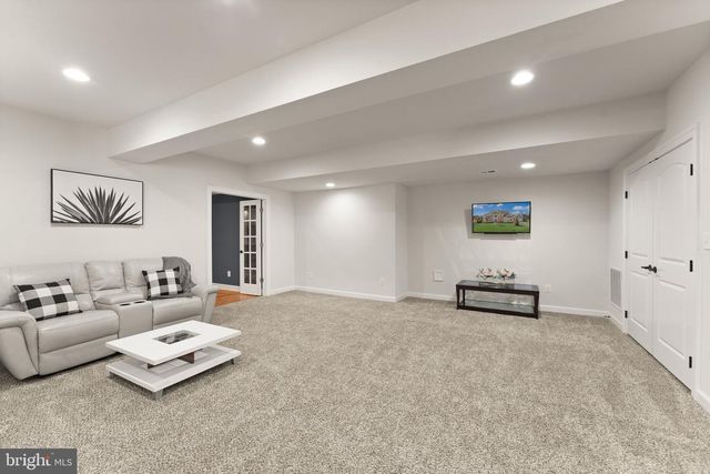 25873 CAMERON WALK PL, Aldie, VA 20105