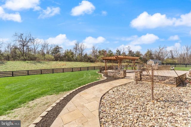 25873 CAMERON WALK PL, Aldie, VA 20105