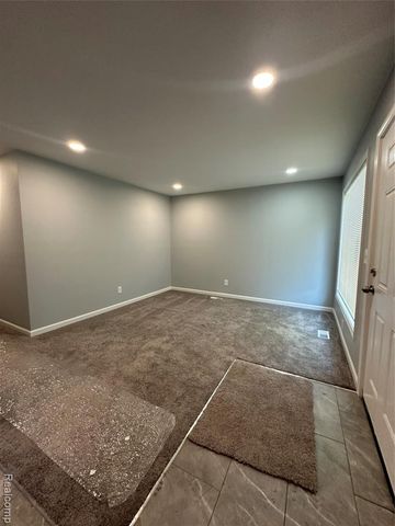 1917 Keppen Boulevard, Lincoln Park, MI 48146