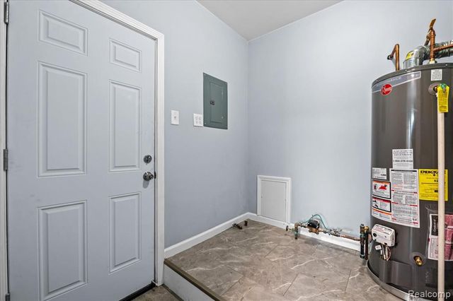 1917 Keppen Boulevard, Lincoln Park, MI 48146