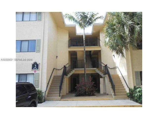 2445 SW 18th Ter 215, Fort Lauderdale, FL 33315