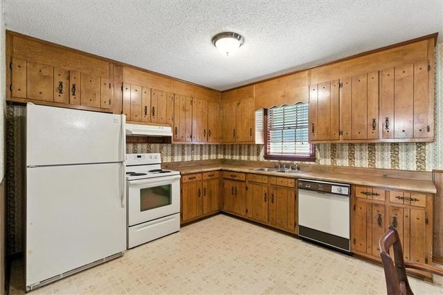 278 Oak Hill Drive, Rockmart, GA 30153