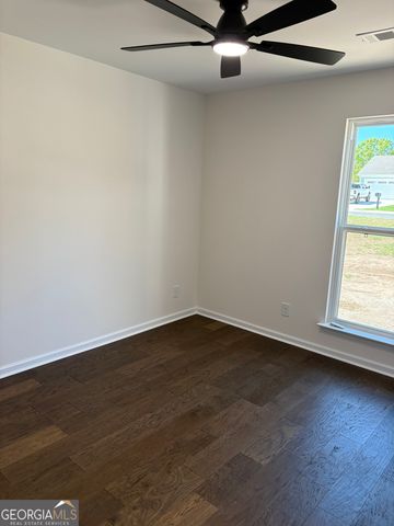 1204 22nd Pl, Valley, AL 36854