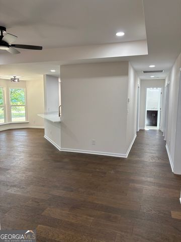 1204 22nd Pl, Valley, AL 36854