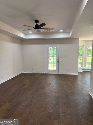 1204 22nd Pl, Valley, AL 36854