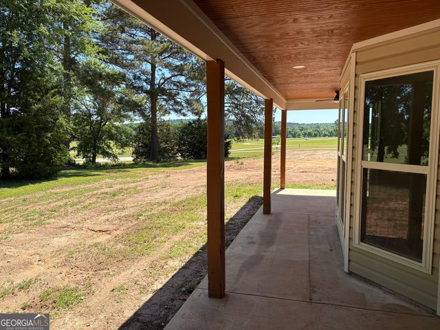 1204 22nd Pl, Valley, AL 36854