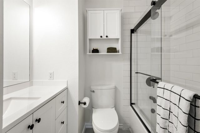 5804 Parkplace Drive, Denton, TX 76226