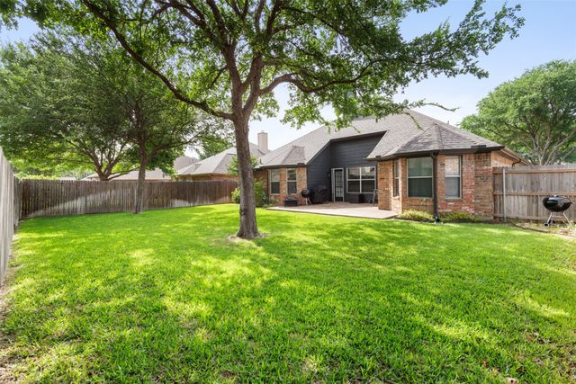 5804 Parkplace Drive, Denton, TX 76226