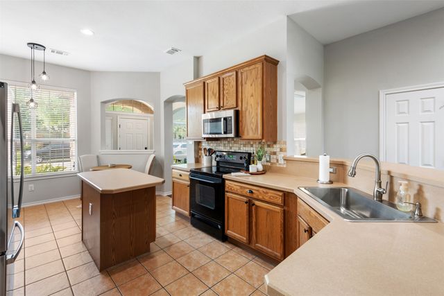 5804 Parkplace Drive, Denton, TX 76226