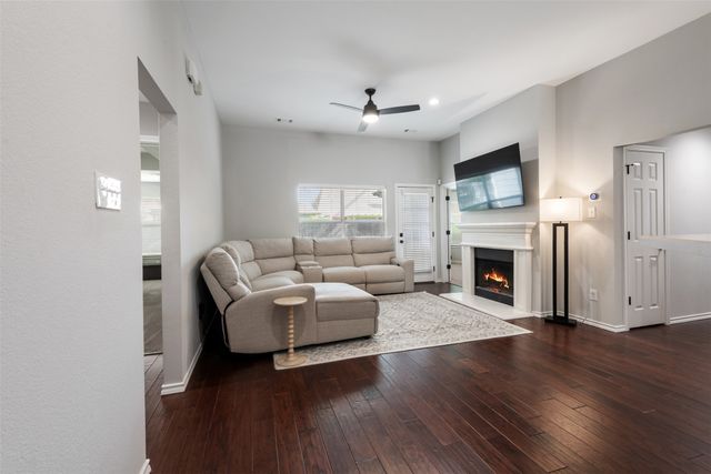 5804 Parkplace Drive, Denton, TX 76226