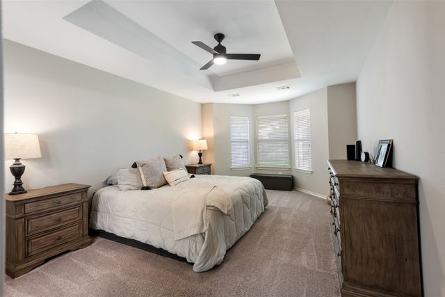 5804 Parkplace Drive, Denton, TX 76226