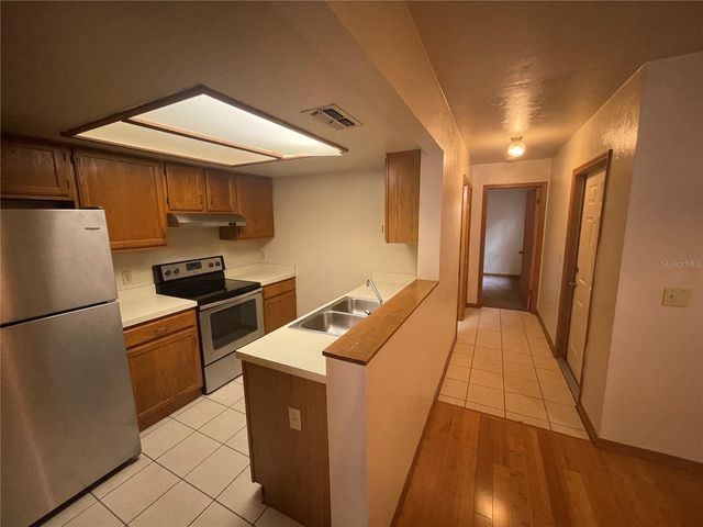 7200 SW 8TH AVENUE Q-107, Gainesville, FL 32607