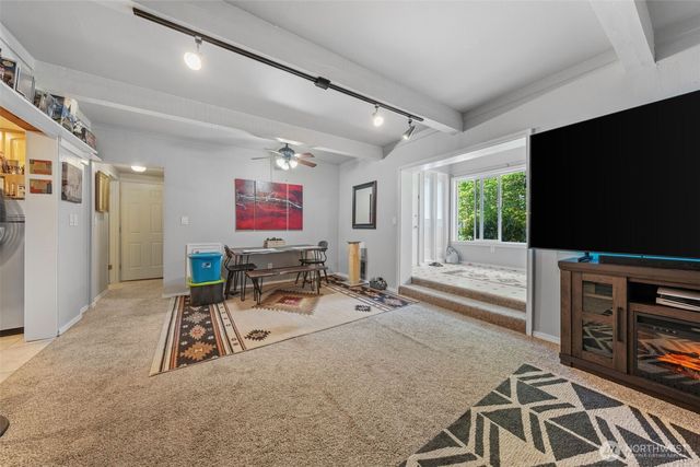 2118 160th Place SW, Lynnwood, WA 98087