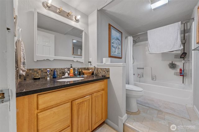 2118 160th Place SW, Lynnwood, WA 98087