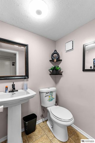 12110 Parker Circle, Omaha, NE 68154