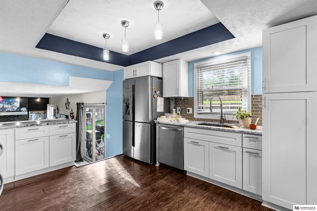 12110 Parker Circle, Omaha, NE 68154