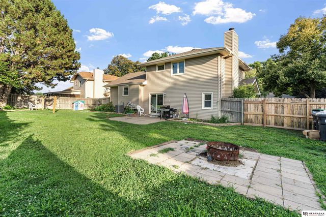 12110 Parker Circle, Omaha, NE 68154