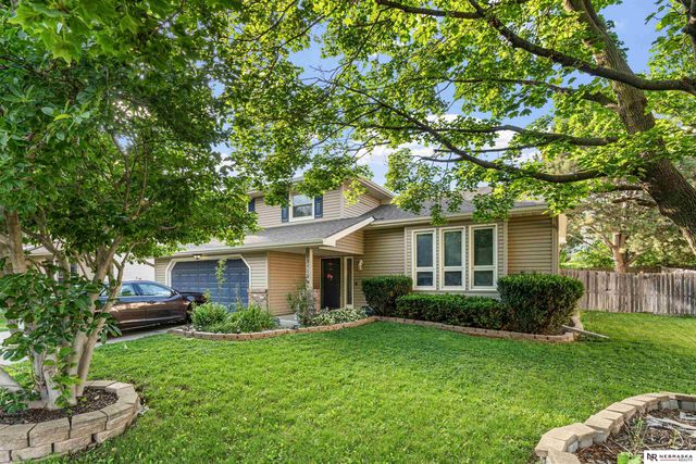 12110 Parker Circle, Omaha, NE 68154