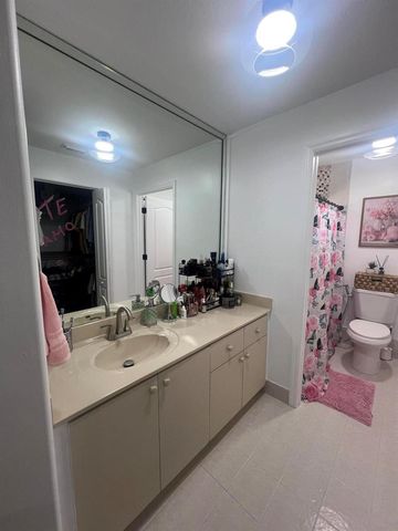 10903 W Okeechobee Road 201, Hialeah, FL 33018