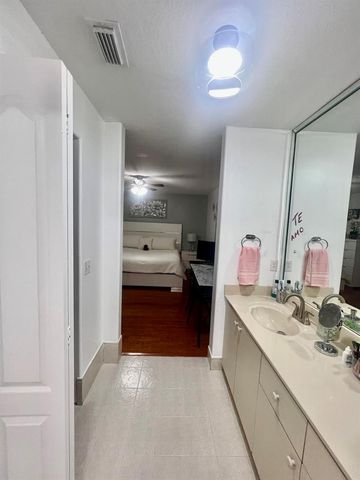 10903 W Okeechobee Road 201, Hialeah, FL 33018