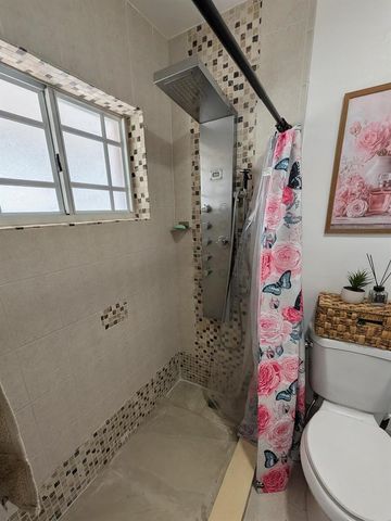 10903 W Okeechobee Road 201, Hialeah, FL 33018