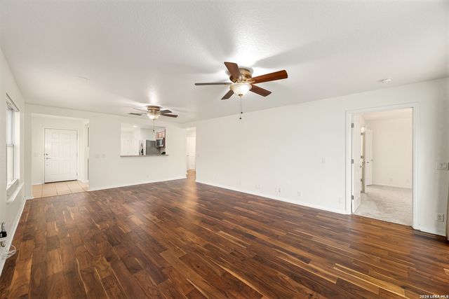 4802 Sandhill Crane, San Antonio, TX 78253