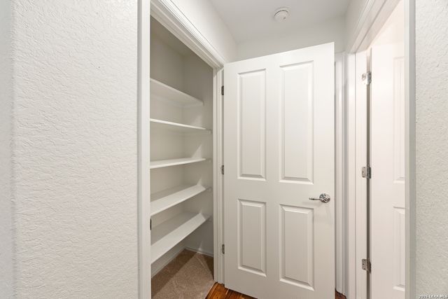 4802 Sandhill Crane, San Antonio, TX 78253