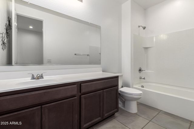 2004 E ESCONDIDO Place, Casa Grande, AZ 85122