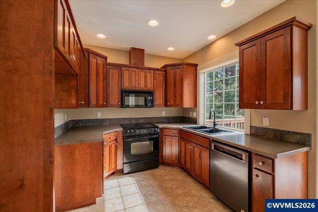 650 Burley Hill Lp NW, Salem, OR 97304