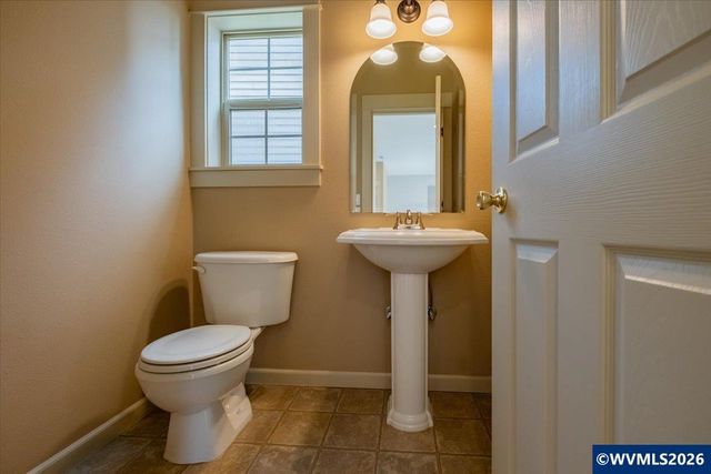 650 Burley Hill Lp NW, Salem, OR 97304