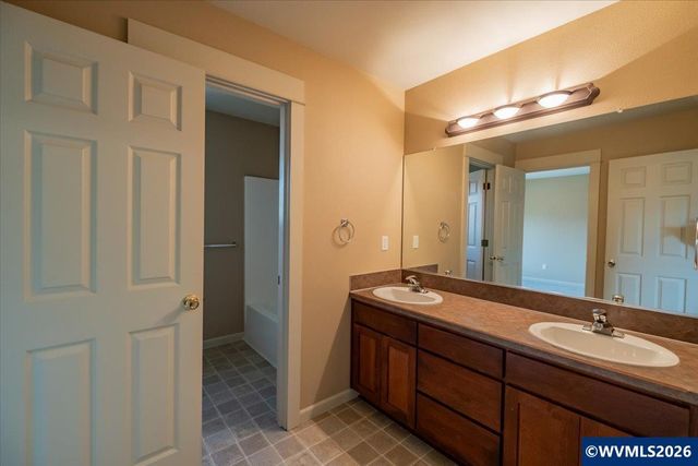 650 Burley Hill Lp NW, Salem, OR 97304