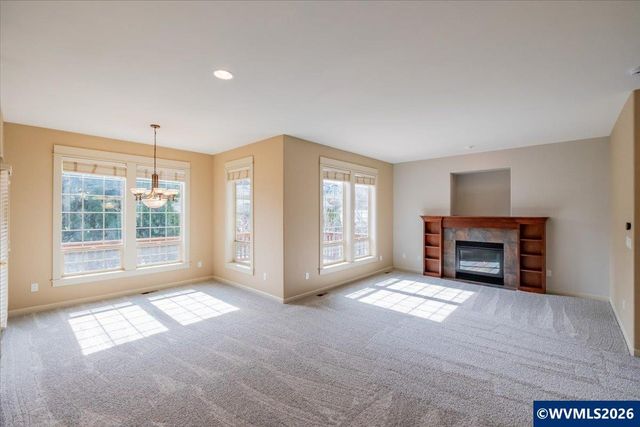 650 Burley Hill Lp NW, Salem, OR 97304