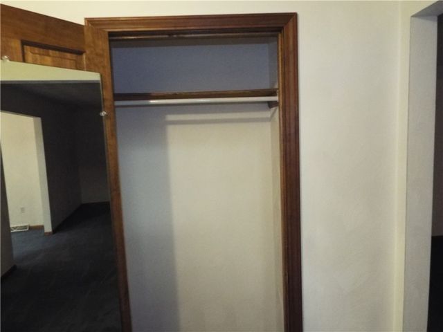 1 Jeanne Lee Ln, W Brownsville, PA 15417