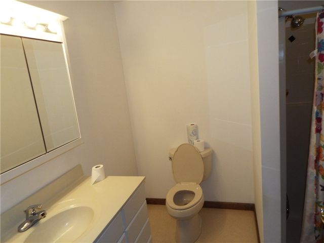 1 Jeanne Lee Ln, W Brownsville, PA 15417