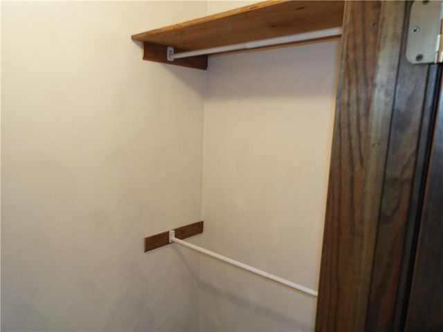 1 Jeanne Lee Ln, W Brownsville, PA 15417