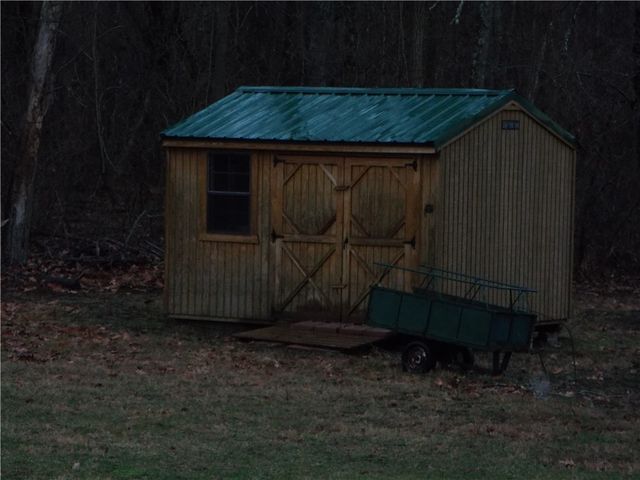 1 Jeanne Lee Ln, W Brownsville, PA 15417