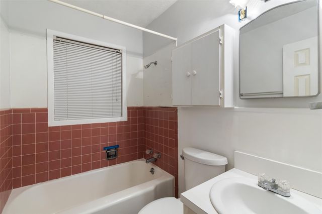 4200 Woody Lane, Bryan, TX 77803
