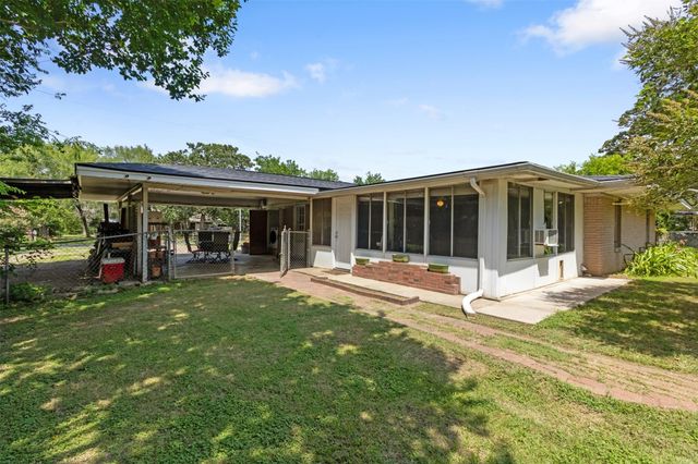 4200 Woody Lane, Bryan, TX 77803