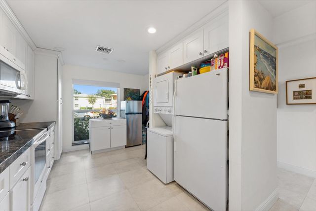 1940 NW 13th Street 12-A, Delray Beach, FL 33445