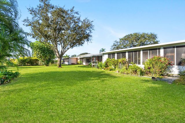 1940 NW 13th Street 12-A, Delray Beach, FL 33445