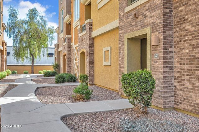 18250 N CAVE CREEK Road 180, Phoenix, AZ 85032