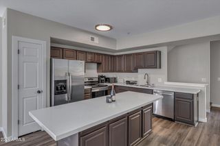 18250 N CAVE CREEK Road 180, Phoenix, AZ 85032