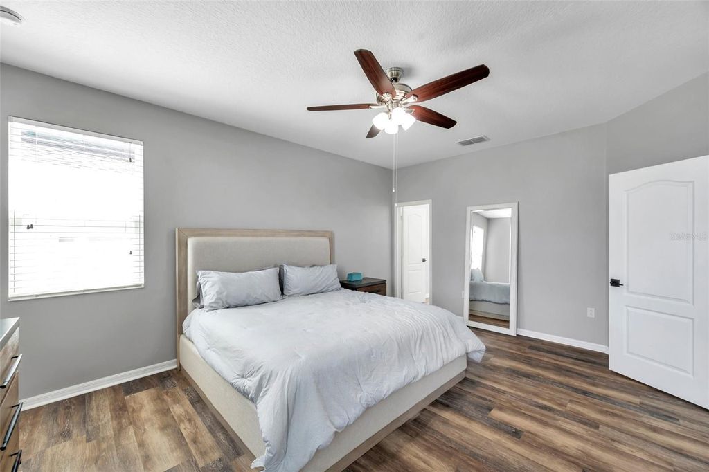 Image 16 of property listing at 7523 TANGLE BROOK BOULEVARD, Gibsonton, FL 33534