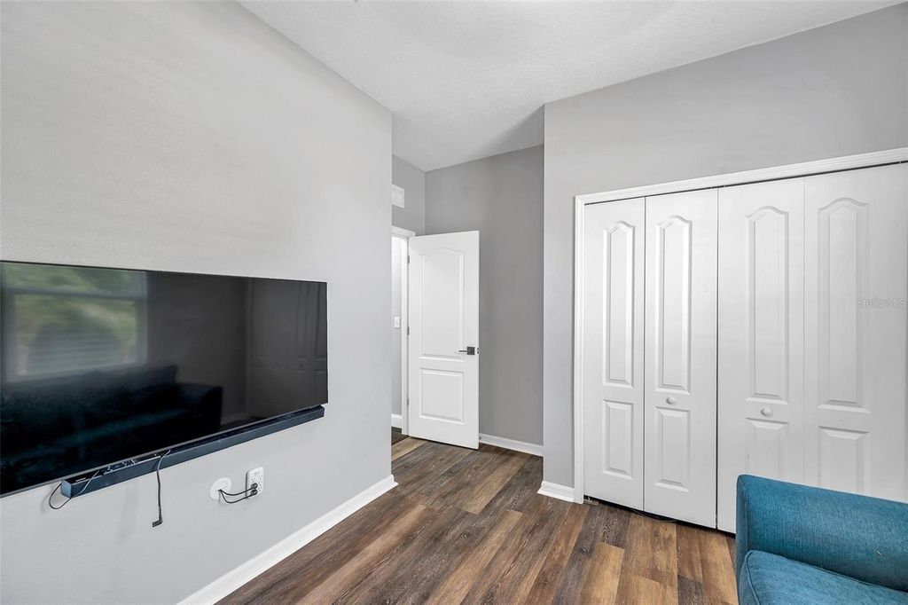 Image 24 of property listing at 7523 TANGLE BROOK BOULEVARD, Gibsonton, FL 33534