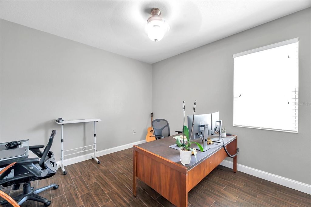 Image 26 of property listing at 7523 TANGLE BROOK BOULEVARD, Gibsonton, FL 33534