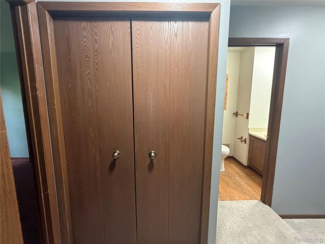 7943 Pontiac Lake Road, Waterford Charter Township, MI 48327